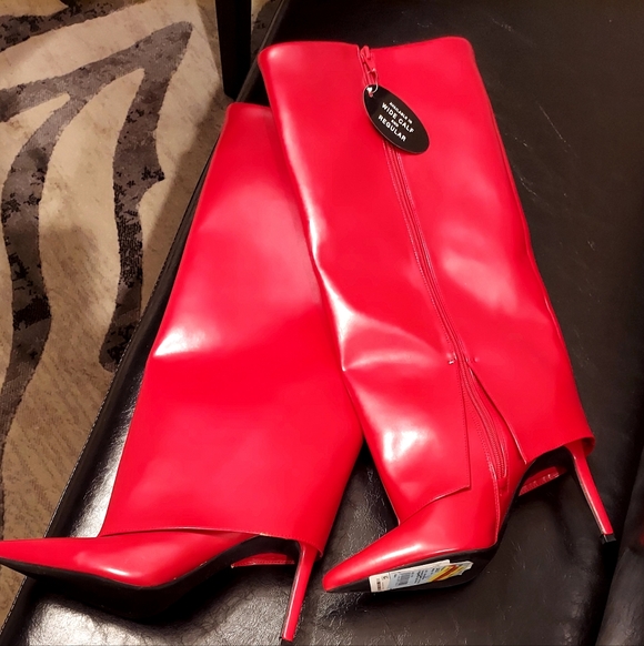 INC International Concepts Shoes - INC International Concepts SKYLAR Bold Red Heeled Boots NiB Sz 6.5